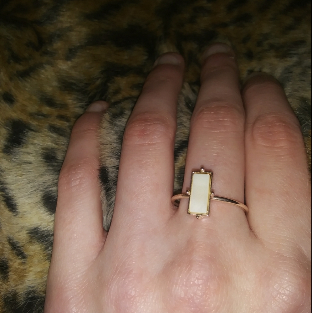 Stylish Boho Pearlescent Stone Ring